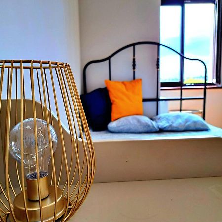 Gingerbread Hostel Торунь Экстерьер фото