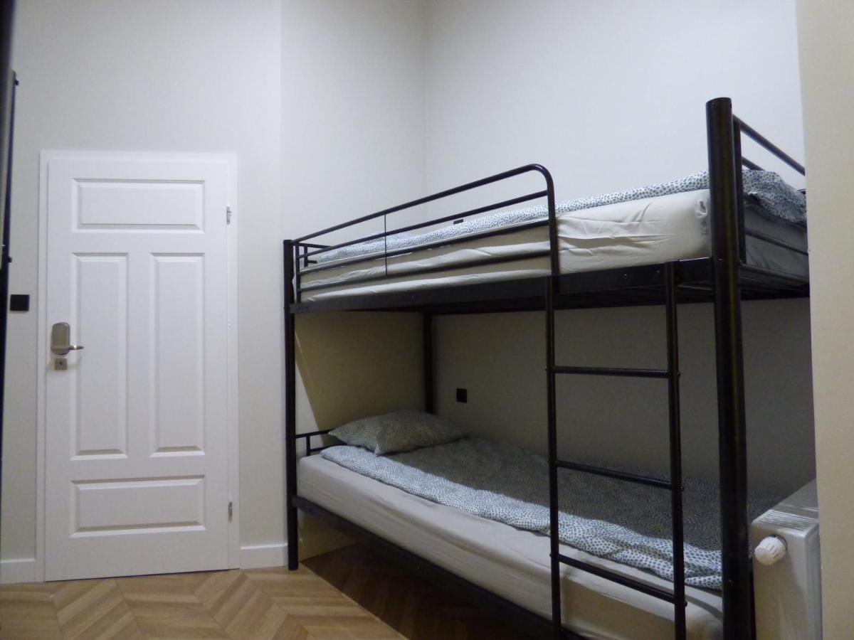 Gingerbread Hostel Торунь Экстерьер фото